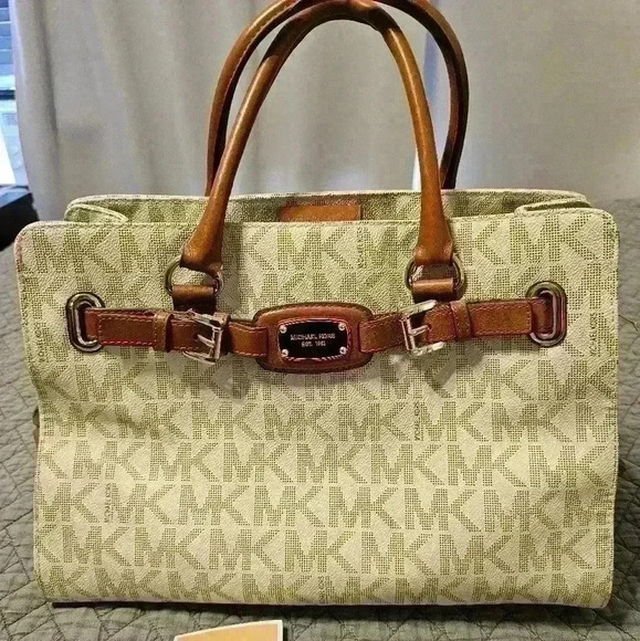 Michael Kors Handbag - Picture 1 of 5